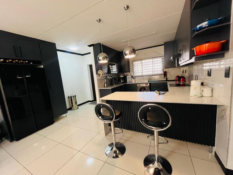 3 Bedroom Property for Sale in Carlswald Gauteng
