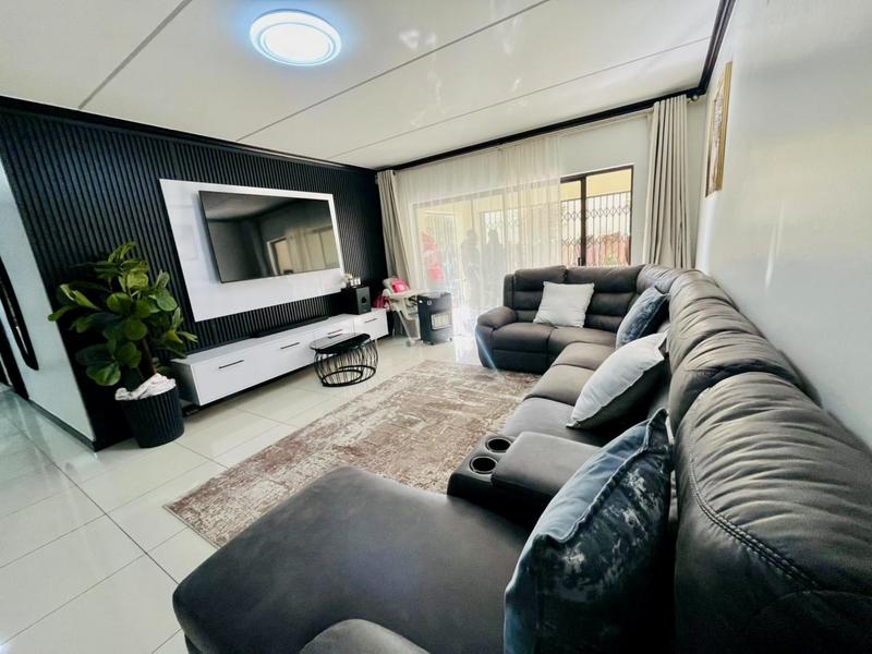 3 Bedroom Property for Sale in Carlswald Gauteng