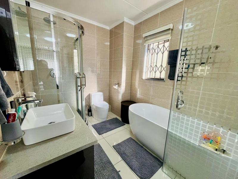 3 Bedroom Property for Sale in Carlswald Gauteng