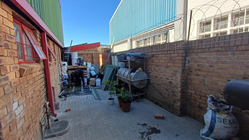 To Let Commercial Property for Rent in Hennopspark Gauteng