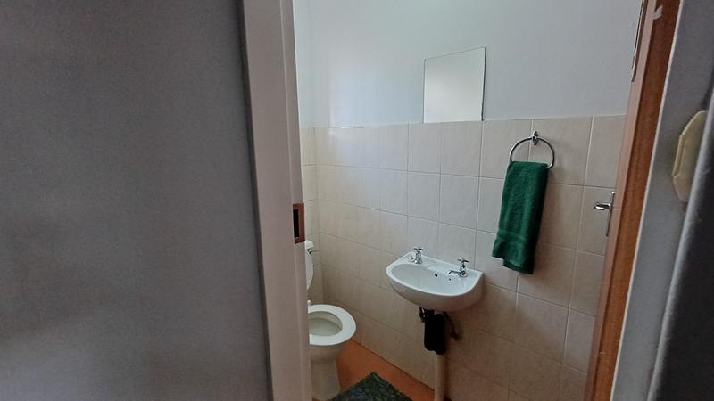 To Let Commercial Property for Rent in Hennopspark Gauteng