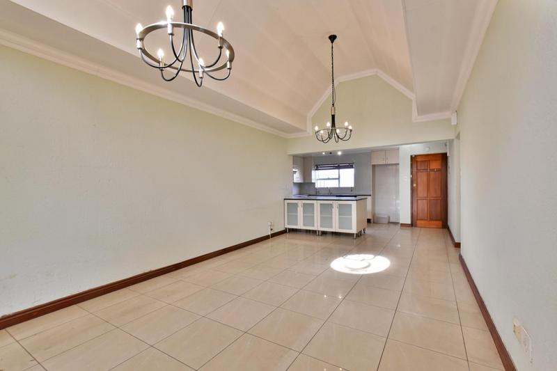 3 Bedroom Property for Sale in Oakdene Gauteng