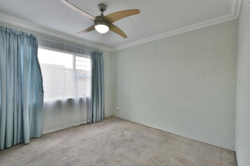 3 Bedroom Property for Sale in Oakdene Gauteng