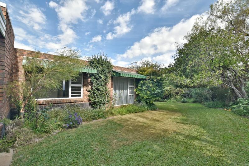 3 Bedroom Property for Sale in Oakdene Gauteng