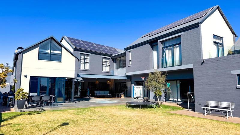 5 Bedroom Property for Sale in Midstream Heights Gauteng