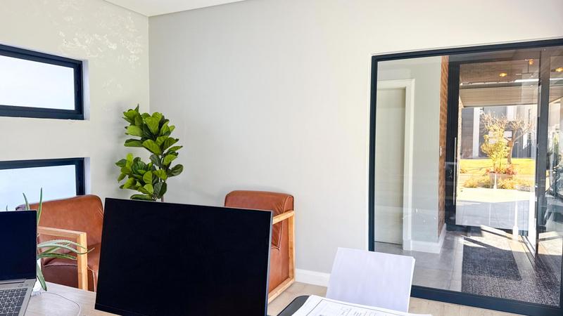 5 Bedroom Property for Sale in Midstream Heights Gauteng