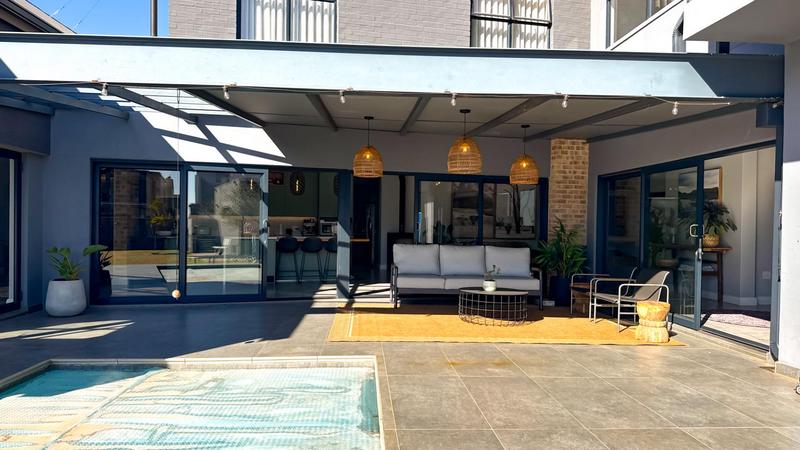 5 Bedroom Property for Sale in Midstream Heights Gauteng