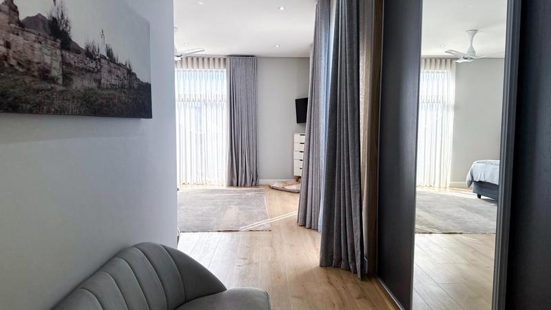 5 Bedroom Property for Sale in Midstream Heights Gauteng