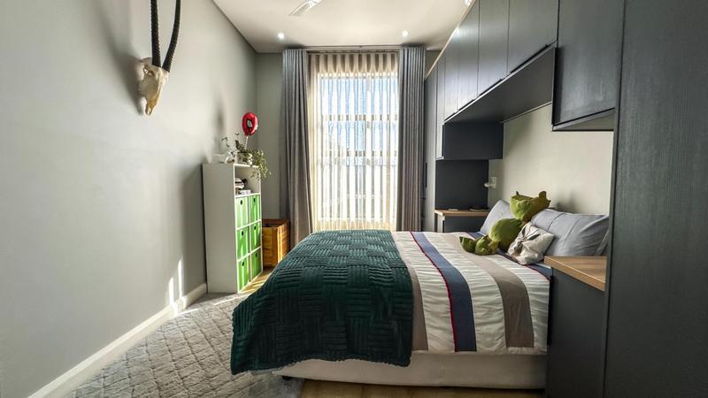 5 Bedroom Property for Sale in Midstream Heights Gauteng