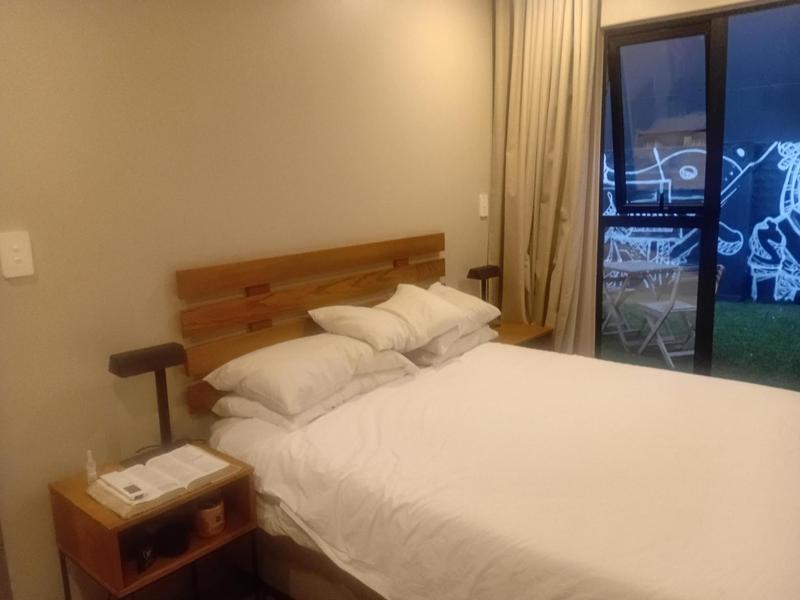 To Let 1 Bedroom Property for Rent in Sandton Central Gauteng