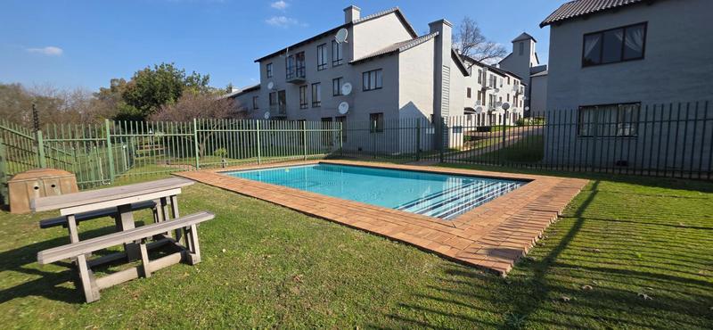 1 Bedroom Property for Sale in Paulshof Gauteng