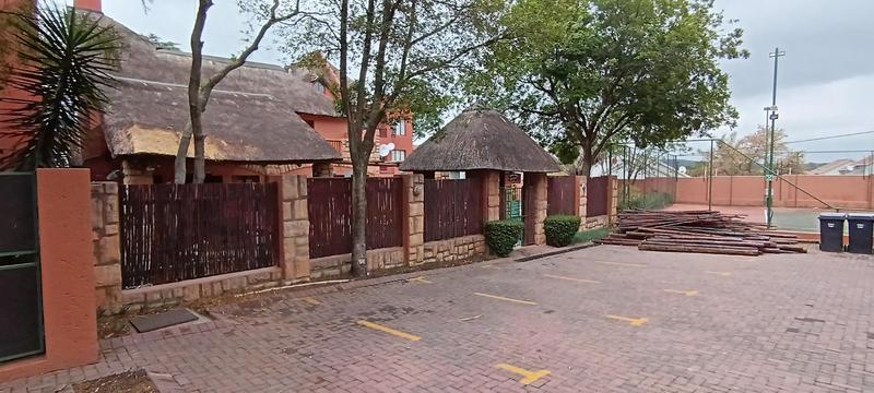 2 Bedroom Property for Sale in Sunninghill Gauteng