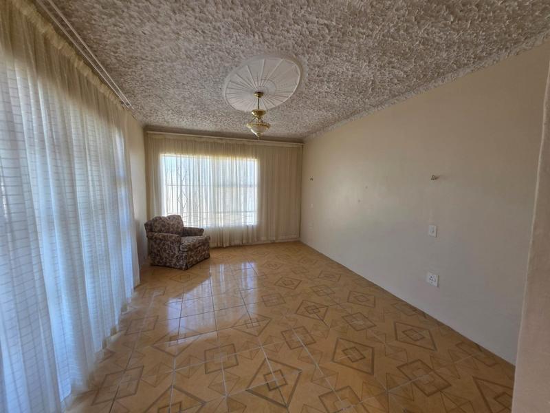 6 Bedroom Property for Sale in Greenhills Gauteng