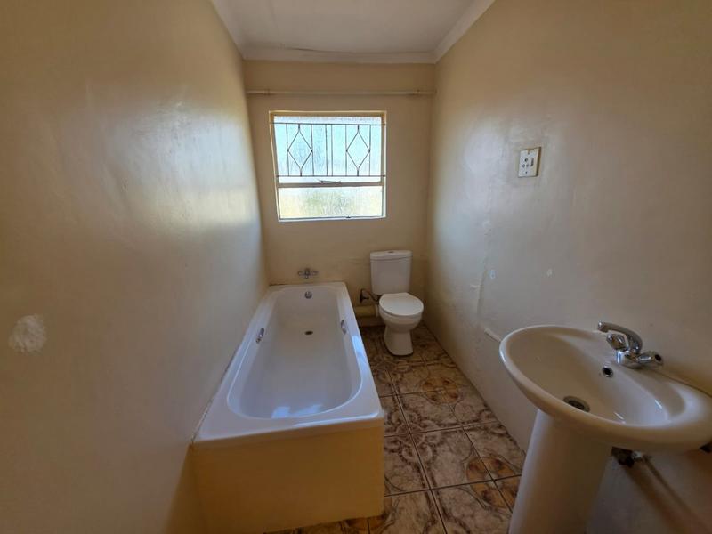 6 Bedroom Property for Sale in Greenhills Gauteng