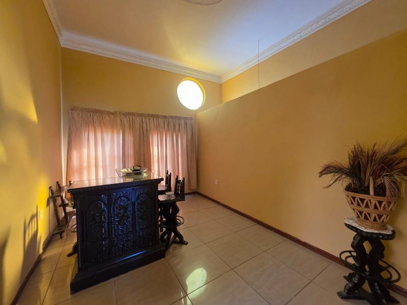 6 Bedroom Property for Sale in Greenhills Gauteng