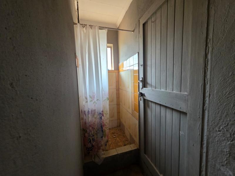 6 Bedroom Property for Sale in Greenhills Gauteng