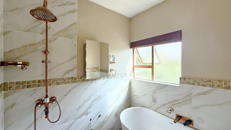 3 Bedroom Property for Sale in Noordwyk Gauteng