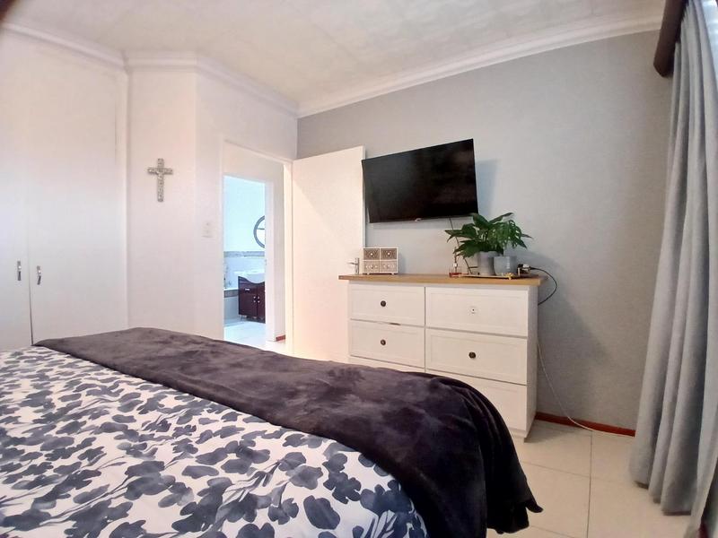 3 Bedroom Property for Sale in Honeydew Ridge Gauteng