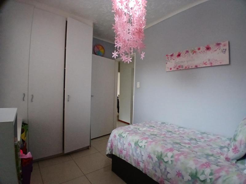 3 Bedroom Property for Sale in Honeydew Ridge Gauteng