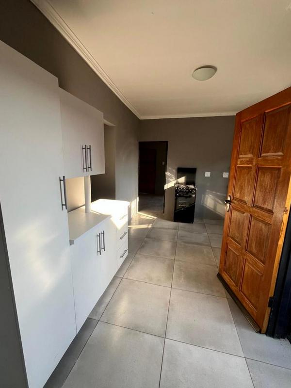 To Let 2 Bedroom Property for Rent in Naledi Gauteng