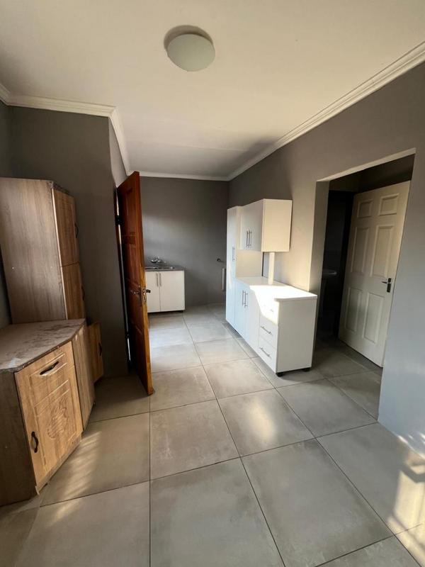 To Let 2 Bedroom Property for Rent in Naledi Gauteng