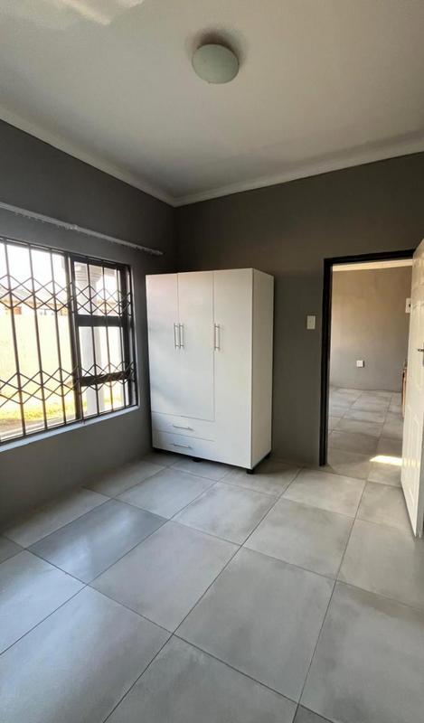 To Let 2 Bedroom Property for Rent in Naledi Gauteng
