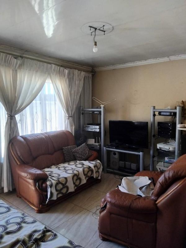 3 Bedroom Property for Sale in Moroka Gauteng