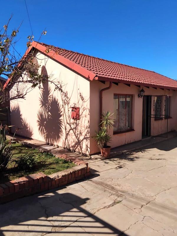 3 Bedroom Property for Sale in Moroka Gauteng