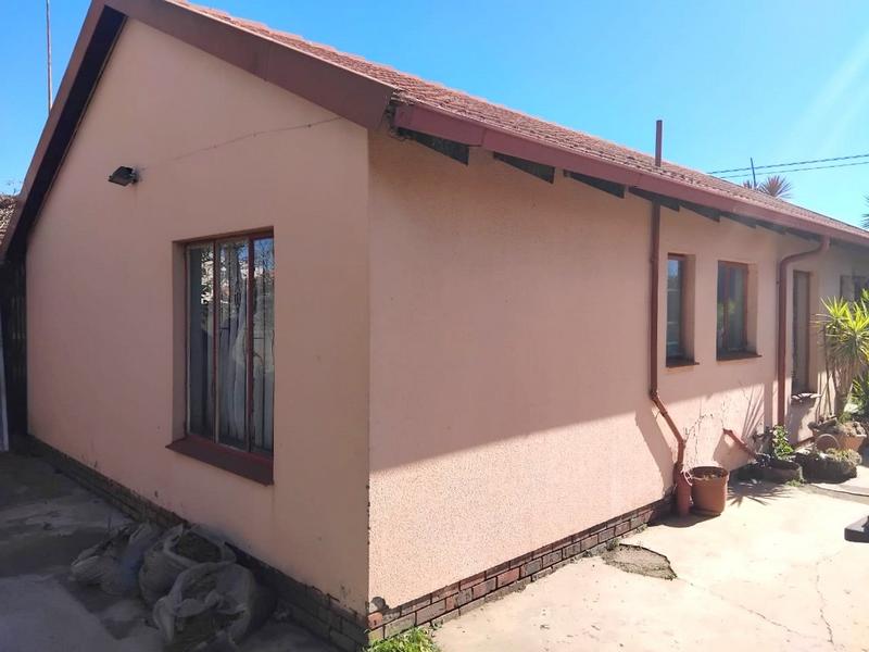 3 Bedroom Property for Sale in Moroka Gauteng