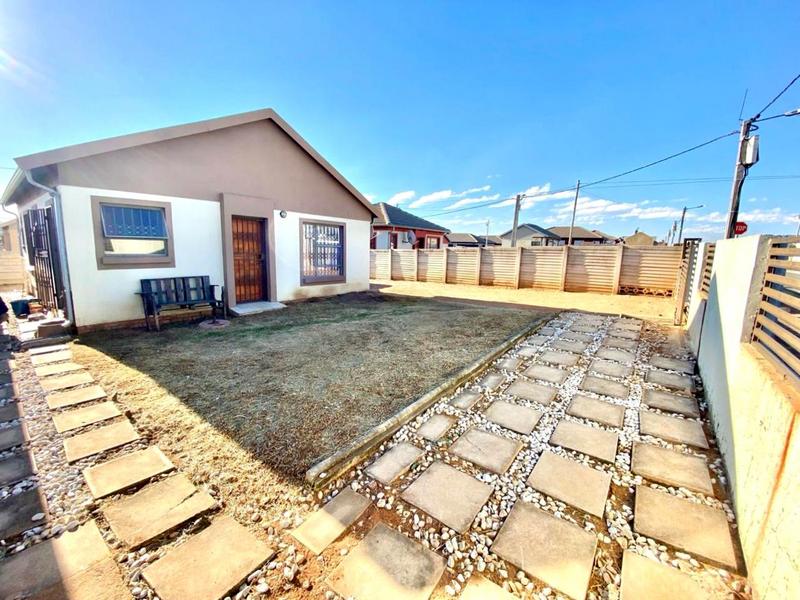 3 Bedroom Property for Sale in Witpoortjie Gauteng
