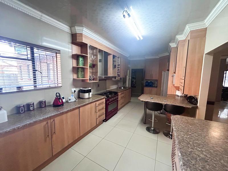 4 Bedroom Property for Sale in Vanderbijlpark Sw 2 Gauteng