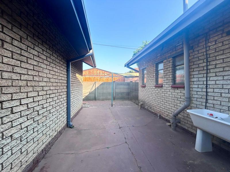 4 Bedroom Property for Sale in Vanderbijlpark Sw 2 Gauteng