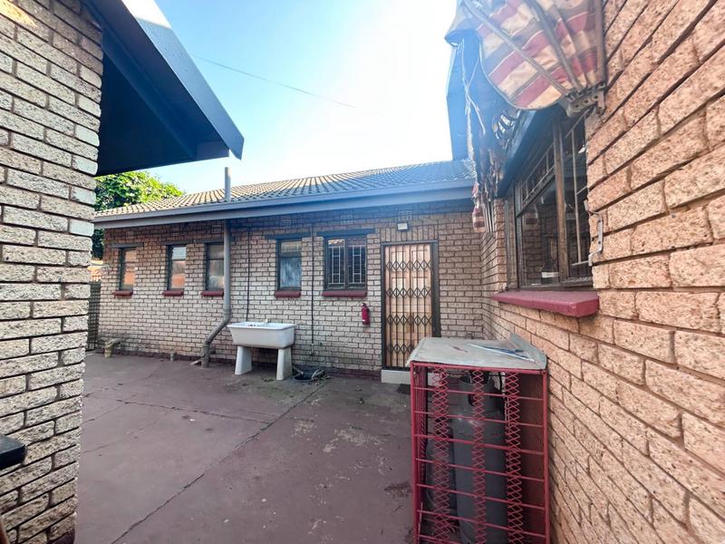 4 Bedroom Property for Sale in Vanderbijlpark Sw 2 Gauteng