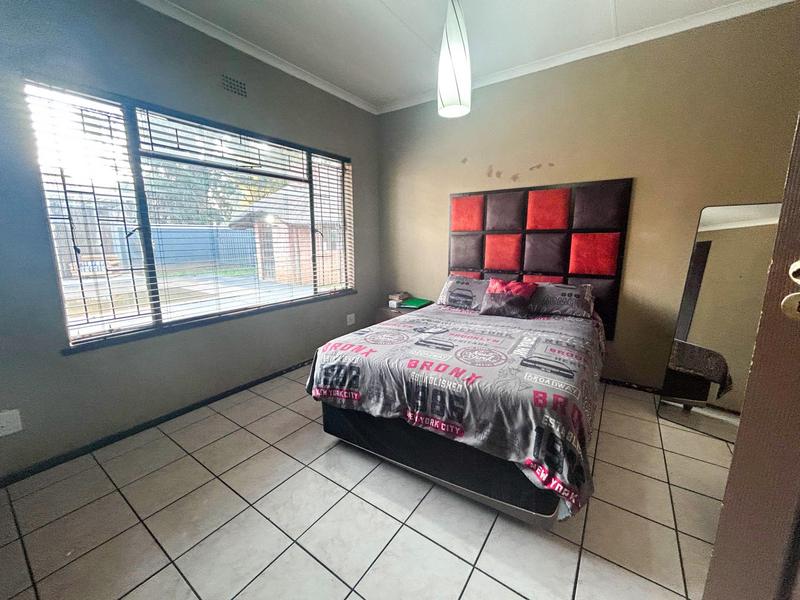 4 Bedroom Property for Sale in Vanderbijlpark Sw 2 Gauteng