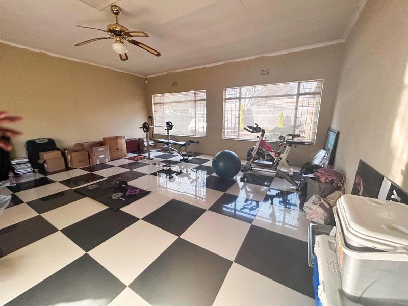 4 Bedroom Property for Sale in Vanderbijlpark Sw 2 Gauteng