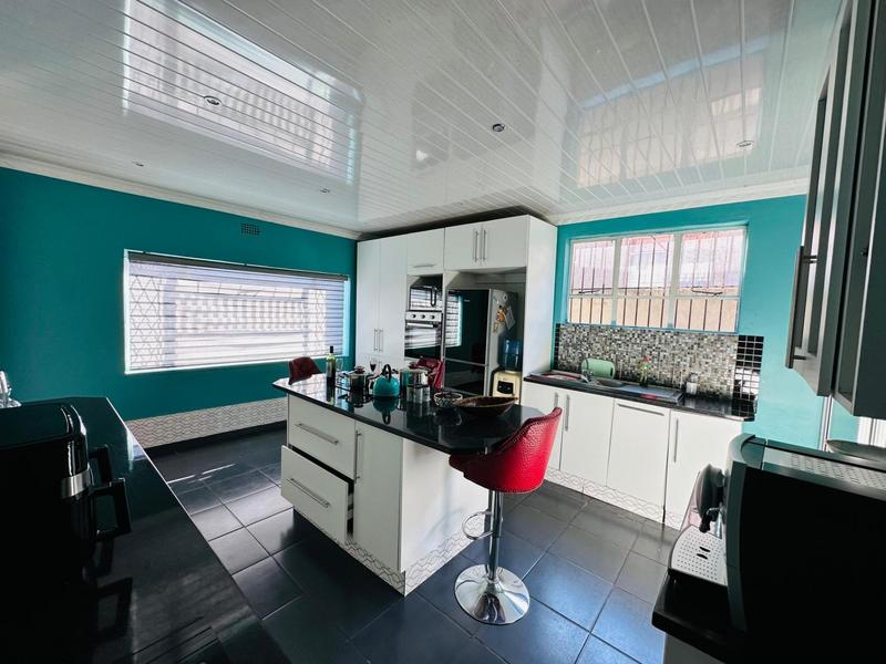 4 Bedroom Property for Sale in Malvern Gauteng