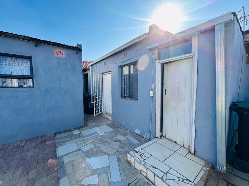 4 Bedroom Property for Sale in Malvern Gauteng