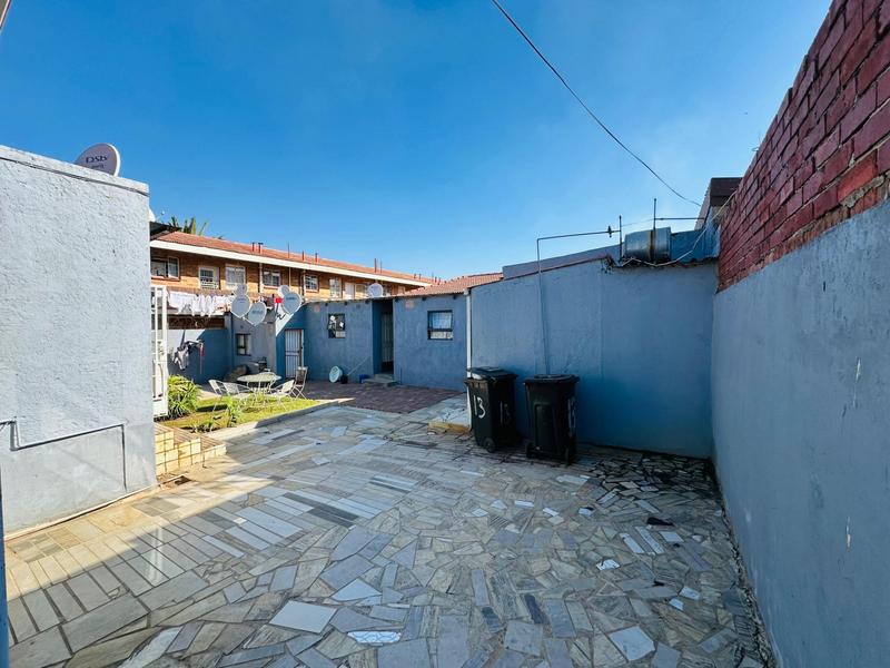 4 Bedroom Property for Sale in Malvern Gauteng
