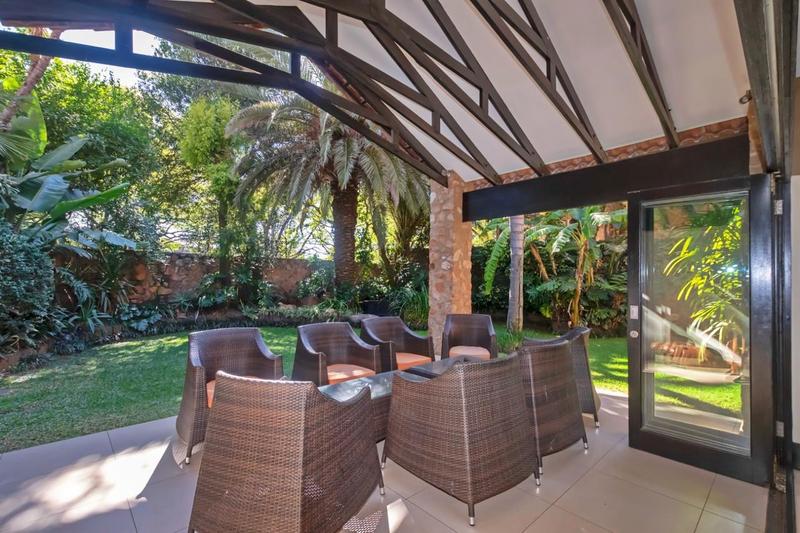 To Let 5 Bedroom Property for Rent in Houghton Gauteng
