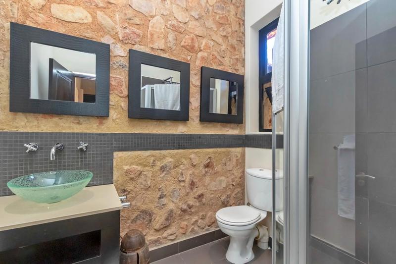 To Let 5 Bedroom Property for Rent in Houghton Gauteng