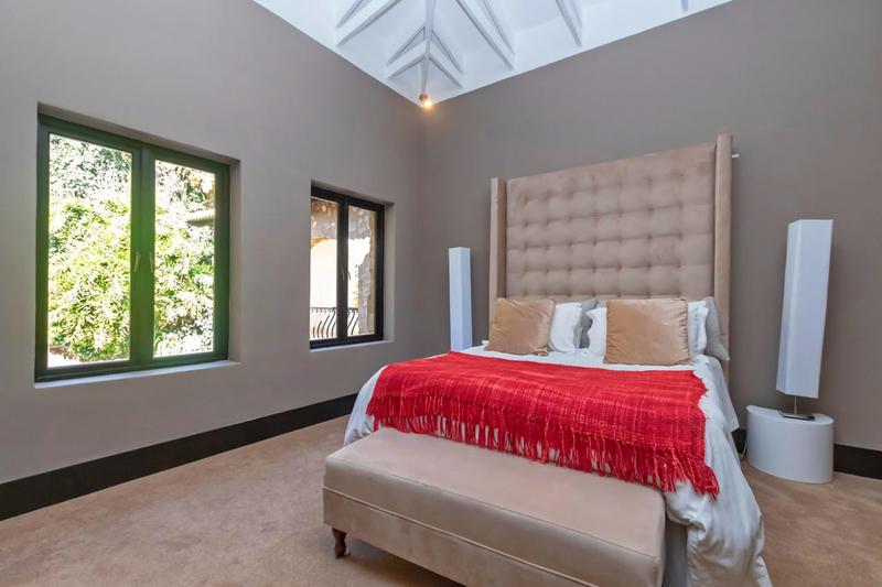 To Let 5 Bedroom Property for Rent in Houghton Gauteng