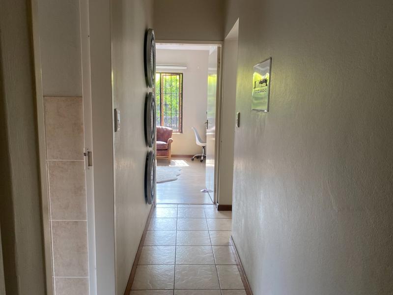 To Let 2 Bedroom Property for Rent in Paulshof Gauteng