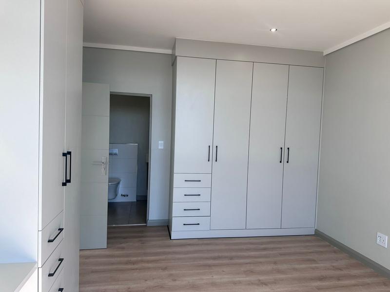 To Let 3 Bedroom Property for Rent in Midfield Estate Gauteng
