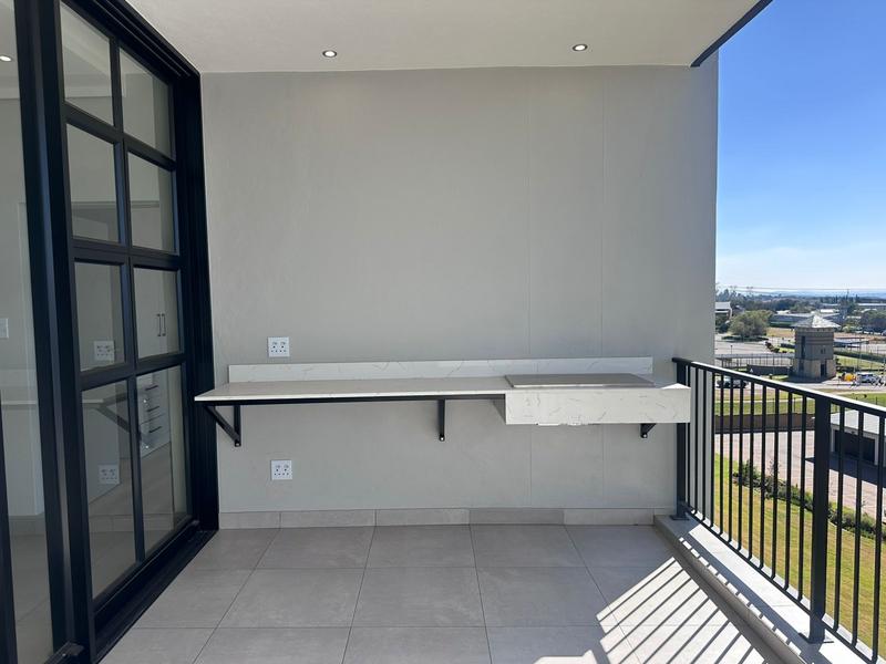 To Let 3 Bedroom Property for Rent in Midfield Estate Gauteng