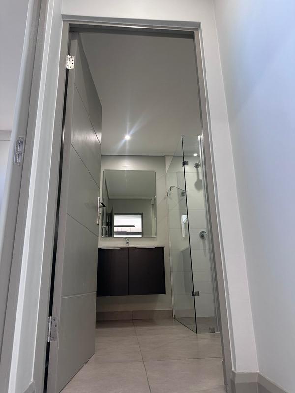 To Let 3 Bedroom Property for Rent in Midfield Estate Gauteng