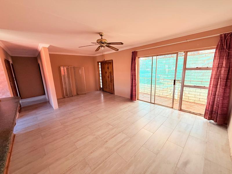 2 Bedroom Property for Sale in Vanderbijlpark Cw 6 Gauteng