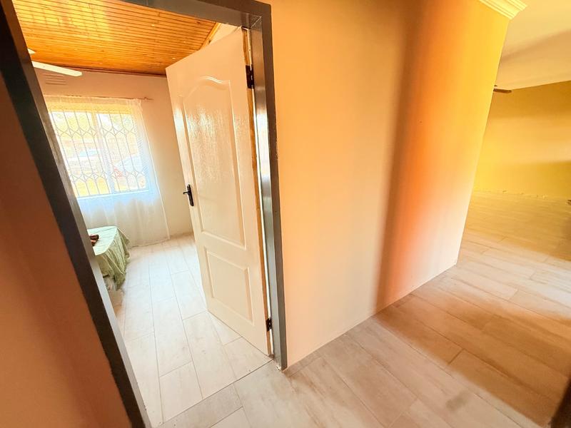 2 Bedroom Property for Sale in Vanderbijlpark Cw 6 Gauteng