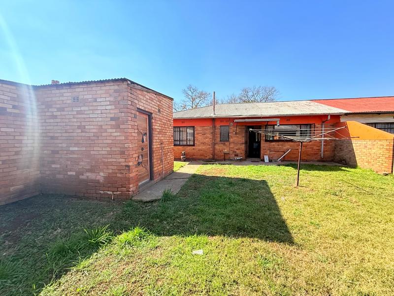 2 Bedroom Property for Sale in Vanderbijlpark Cw 6 Gauteng