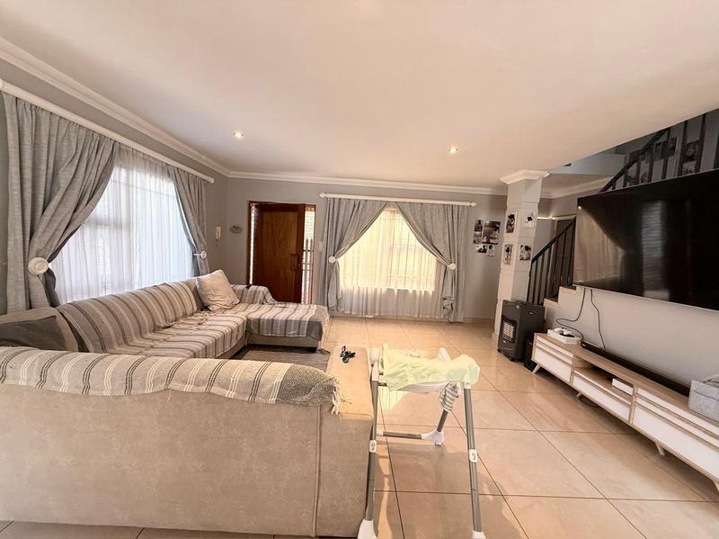 3 Bedroom Property for Sale in New Redruth Gauteng