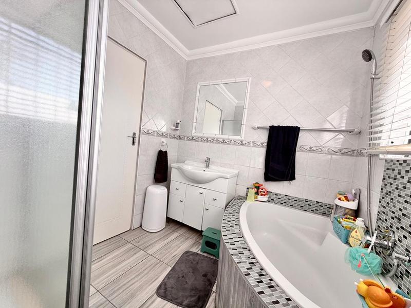 3 Bedroom Property for Sale in New Redruth Gauteng